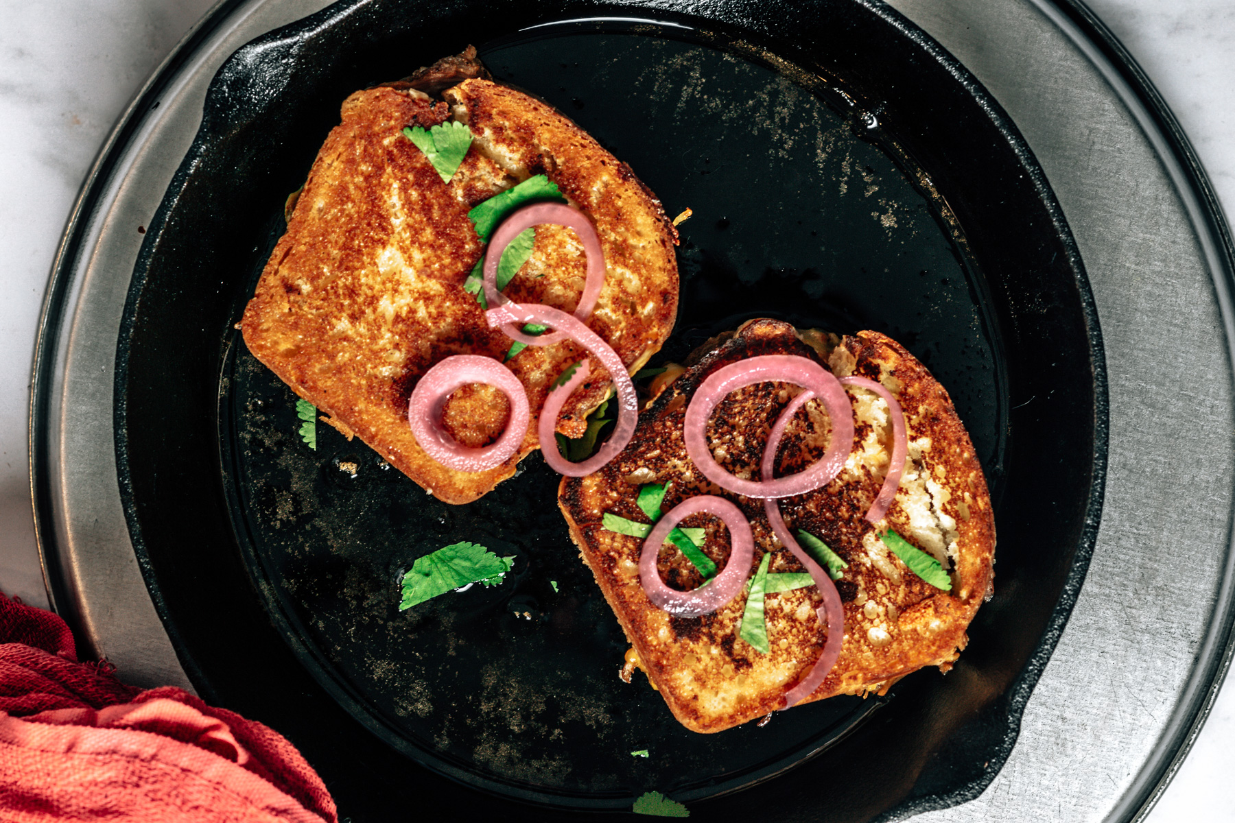 Pulled pork grilled cheese sandwich - chili & tonic